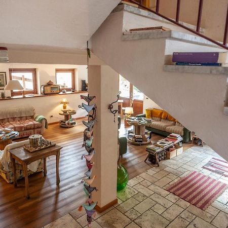 Maison Le Champ B&B Questa Casa Non E Un Albergo La Salle Luaran gambar